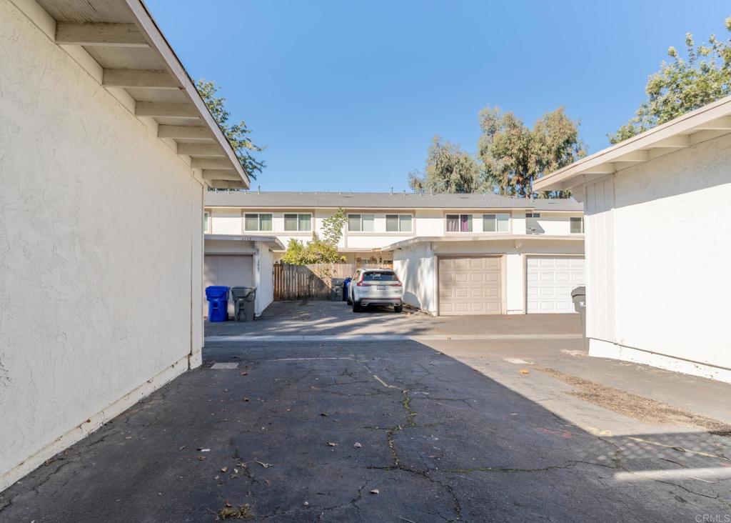 3664 Harbor View Way