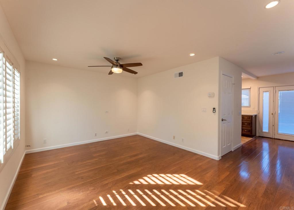 3664 Harbor View Way