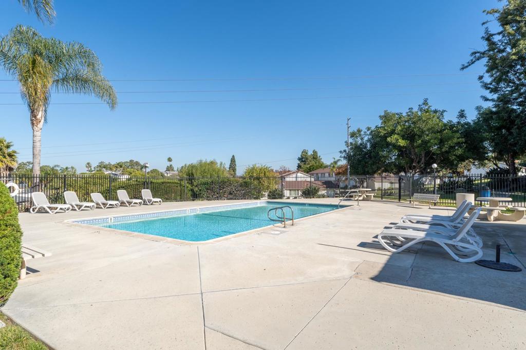 3664 Harbor View Way