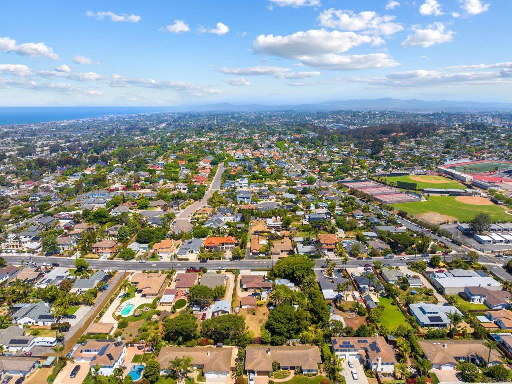 1565 Chestnut Avenue