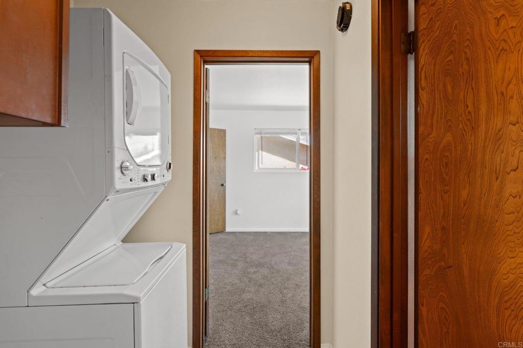 1565 Chestnut Avenue