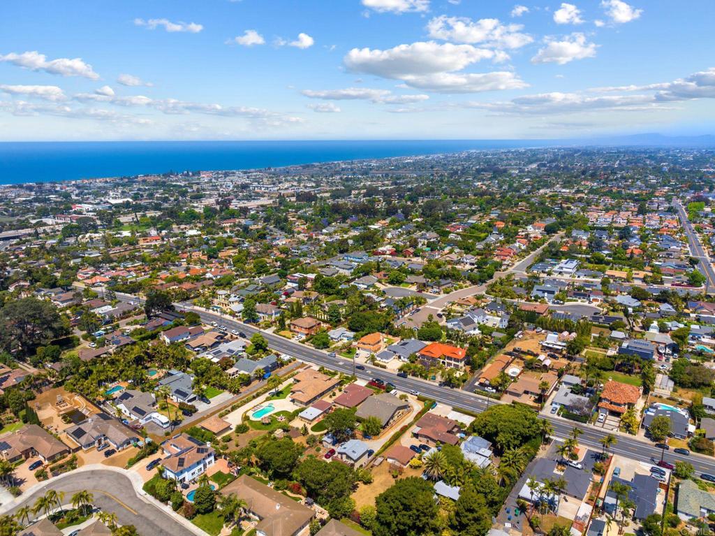 1565 Chestnut Avenue