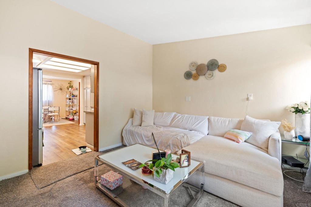 1565 Chestnut Avenue