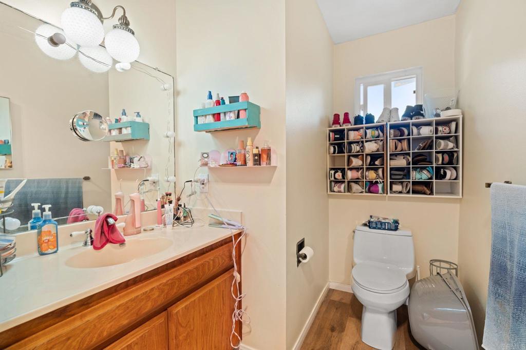 1565 Chestnut Avenue