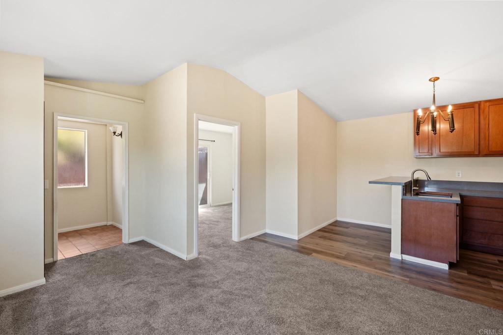 1565 Chestnut Avenue