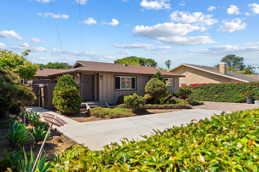 1565 Chestnut Avenue