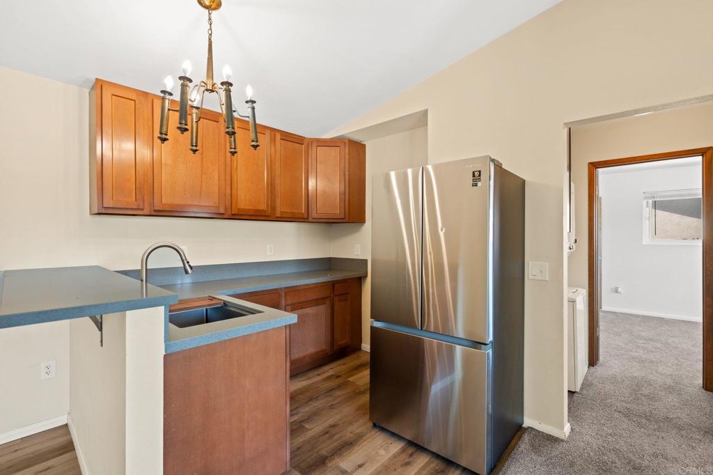 1565 Chestnut Avenue