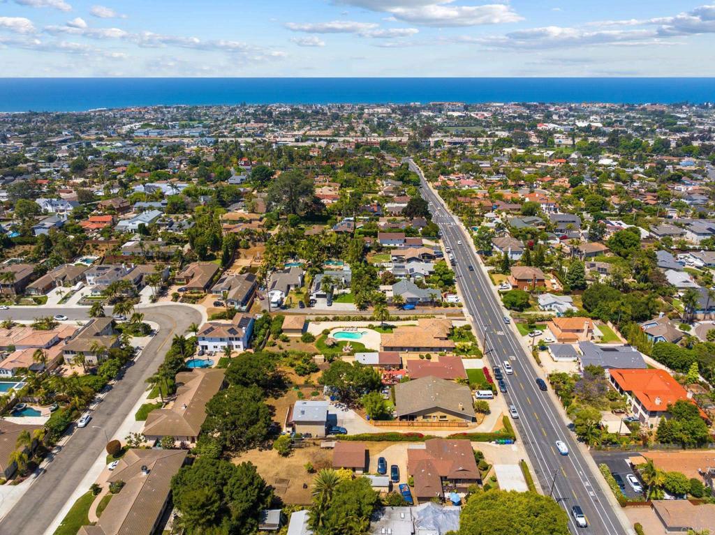 1565 Chestnut Avenue