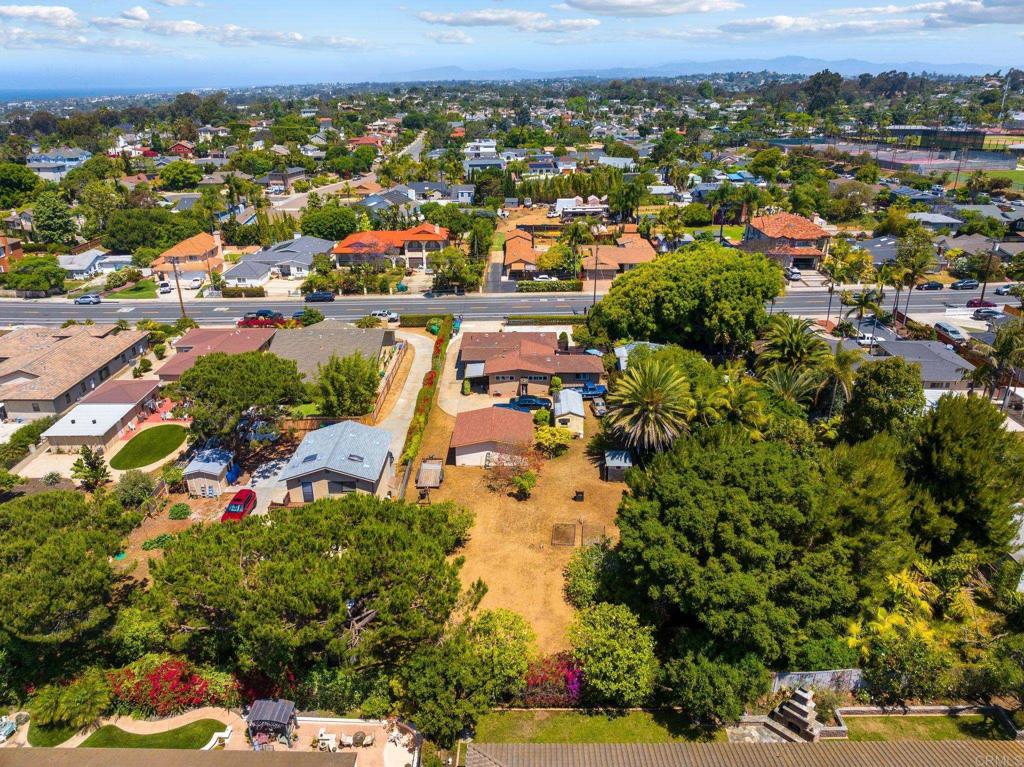 1565 Chestnut Avenue