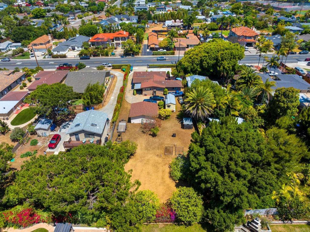 1565 Chestnut Avenue