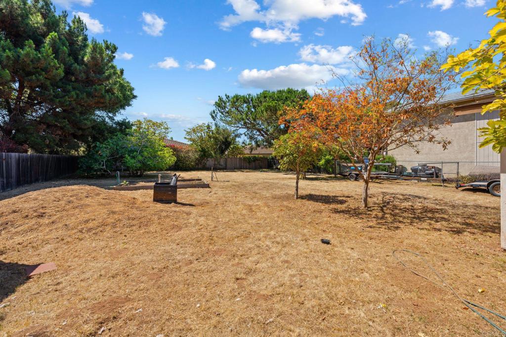 1565 Chestnut Avenue