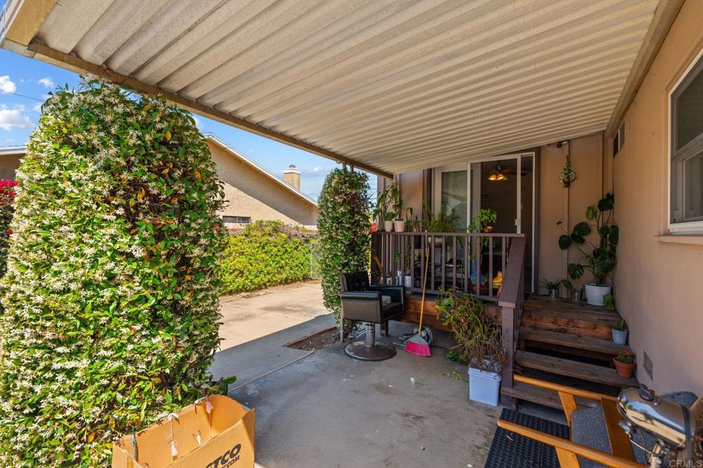 1565 Chestnut Avenue