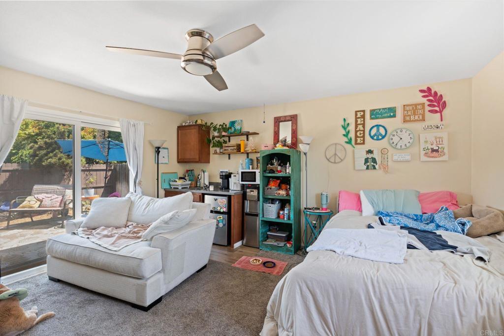 1565 Chestnut Avenue