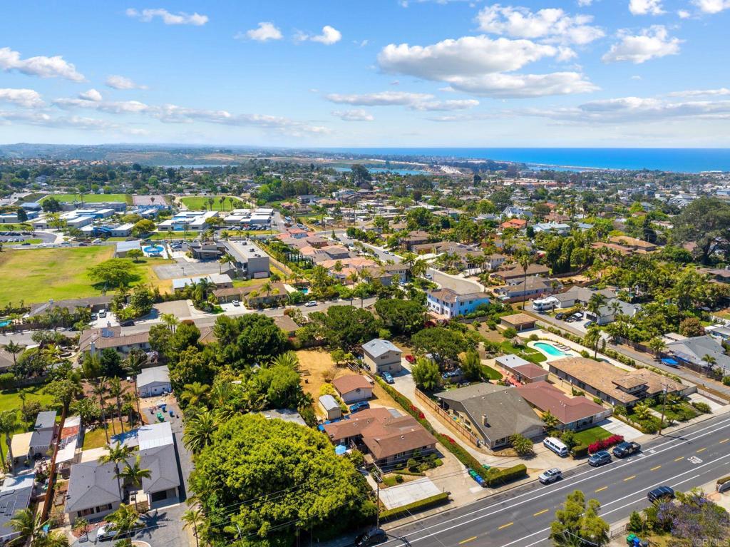 1565 Chestnut Avenue