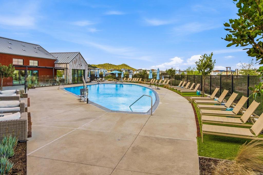 27933 Autumn Court