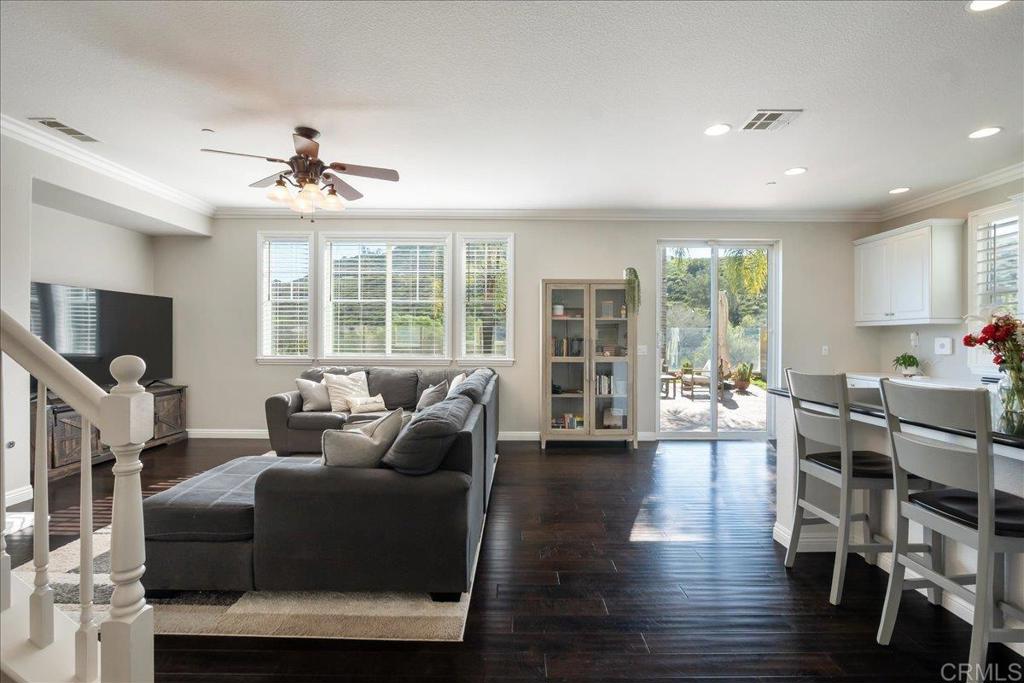 3910 Lake Circle Drive