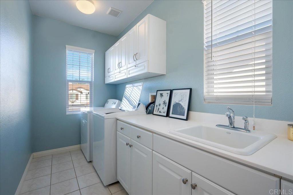 3910 Lake Circle Drive