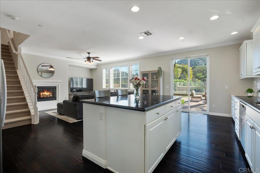 3910 Lake Circle Drive