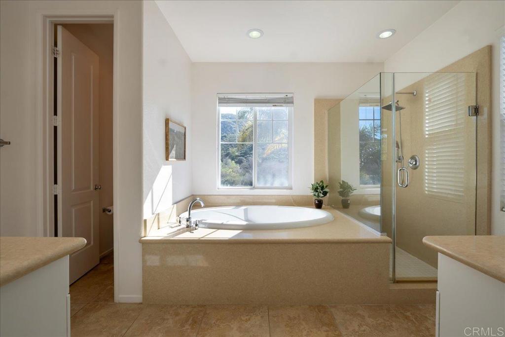 3910 Lake Circle Drive