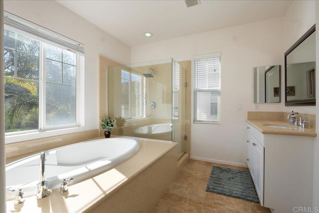 3910 Lake Circle Drive