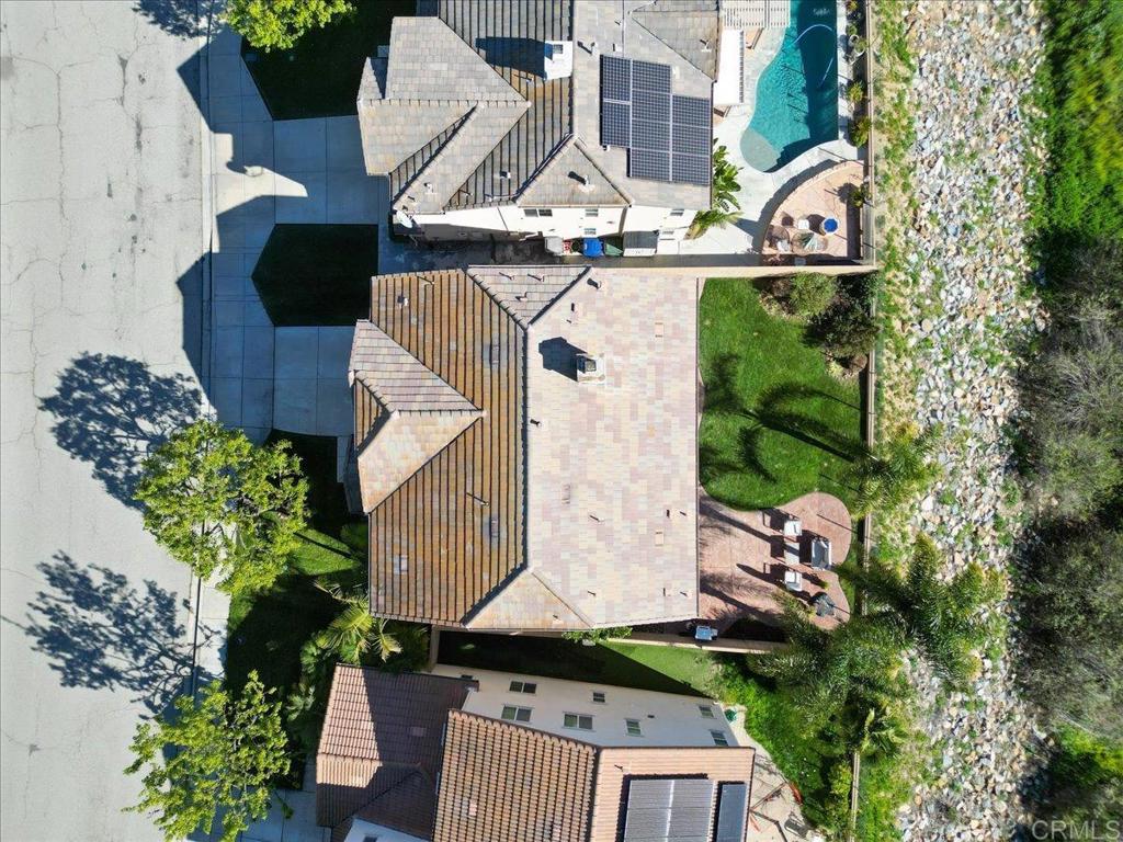 3910 Lake Circle Drive