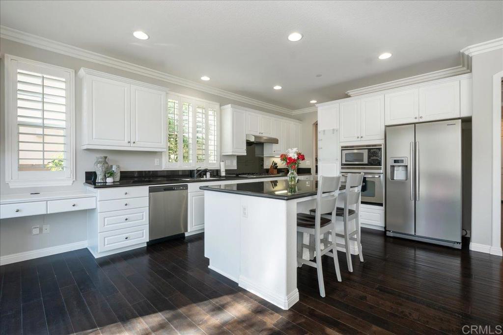 3910 Lake Circle Drive