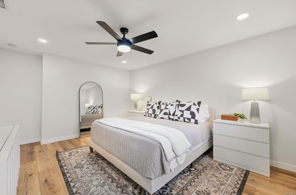 952 La Tierra Drive