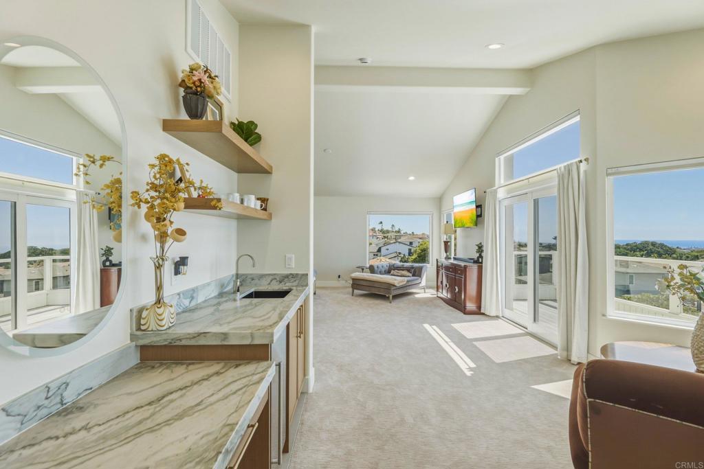 2140 Janis Way