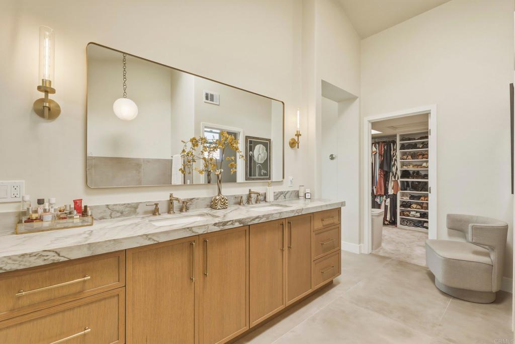 2140 Janis Way
