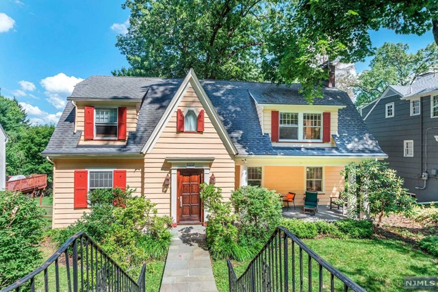 489 Highland Avenue