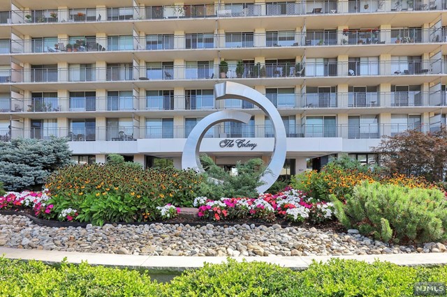 1530 Palisade Avenue 12J