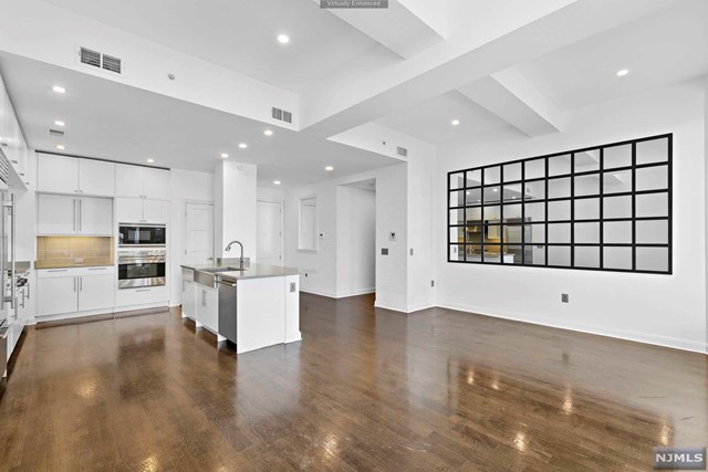 9 Somerset Lane 312