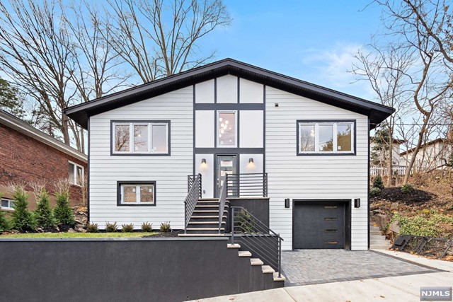 521 Winterburn Grove