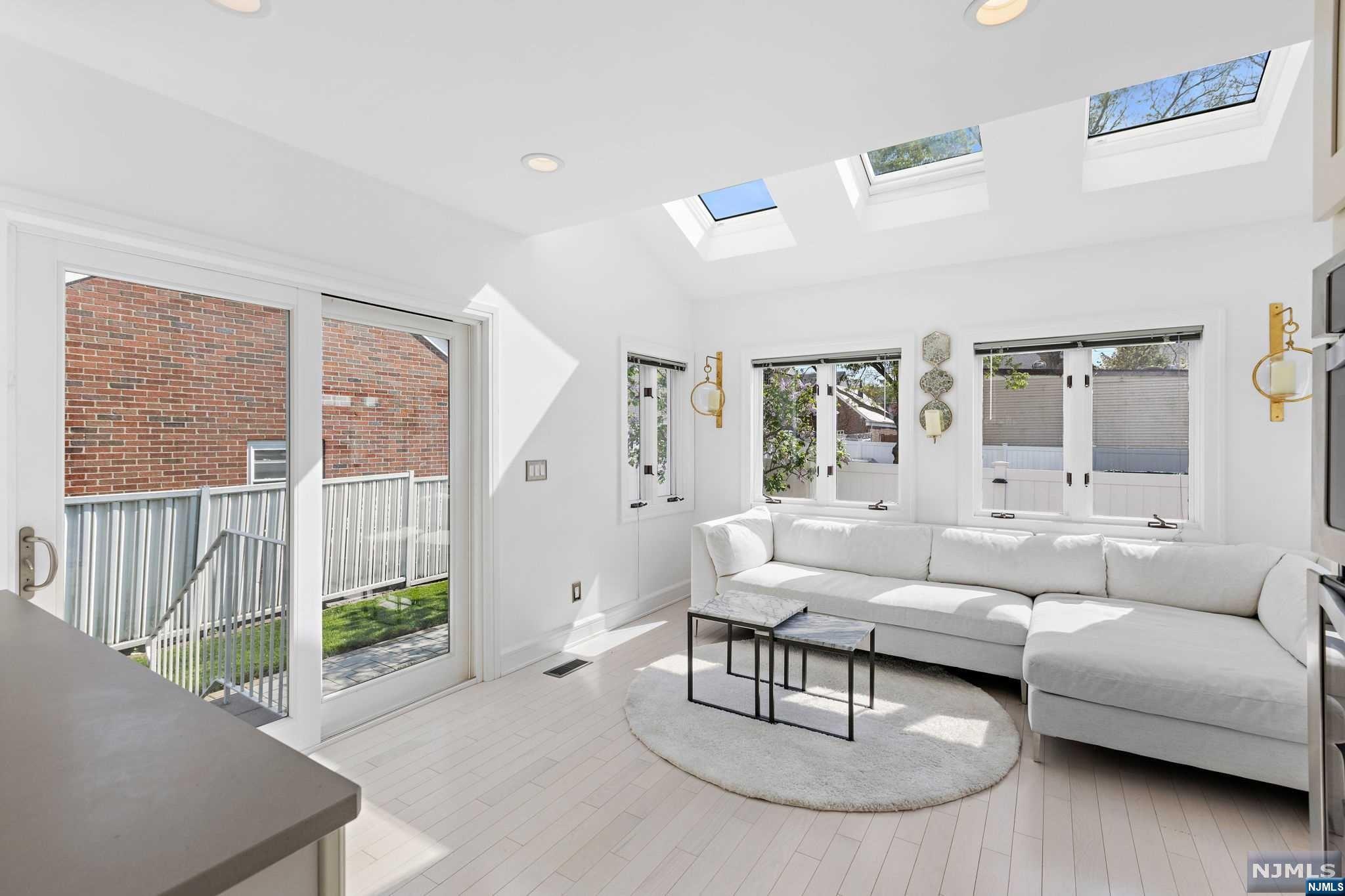 561 Monroe Place