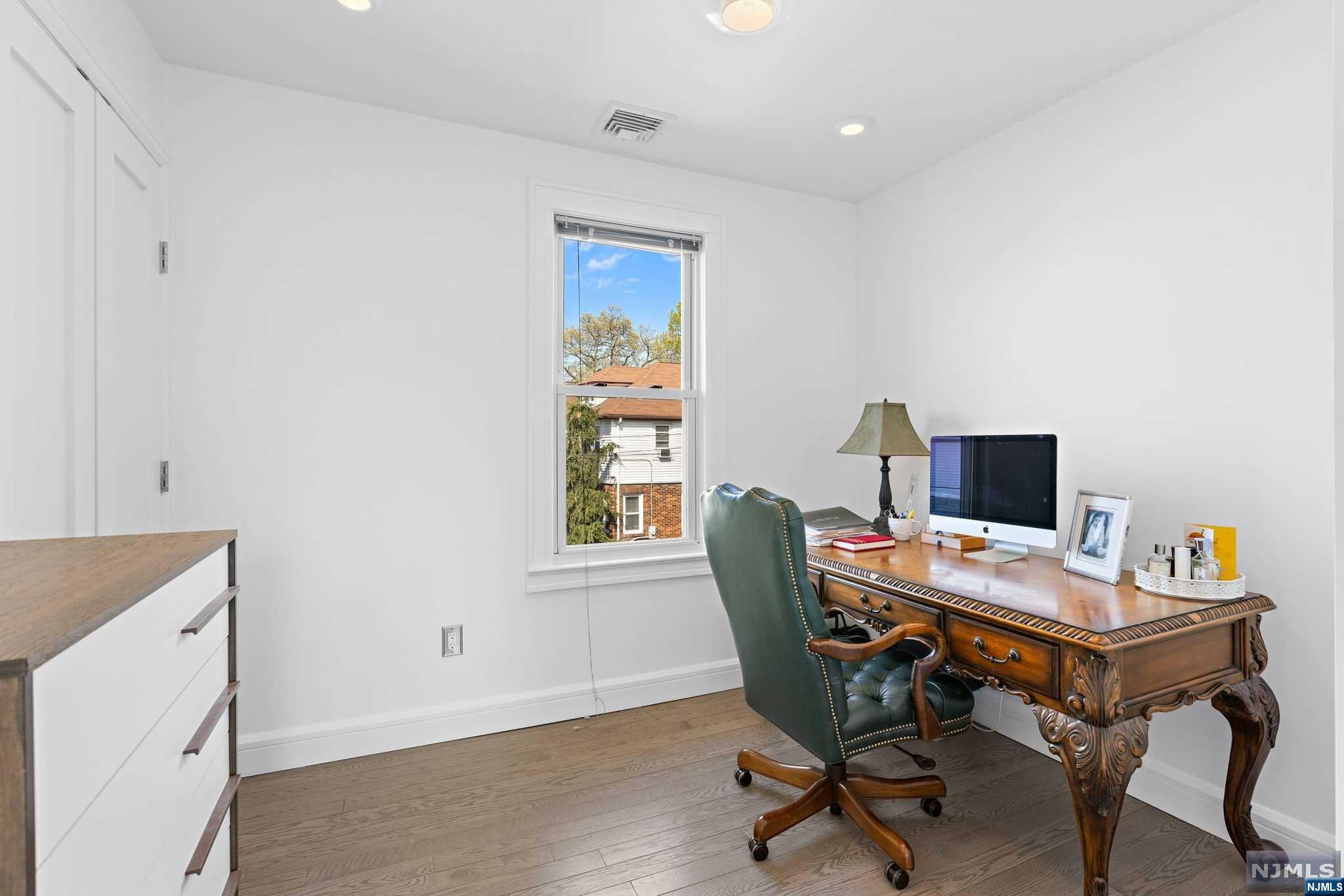 561 Monroe Place