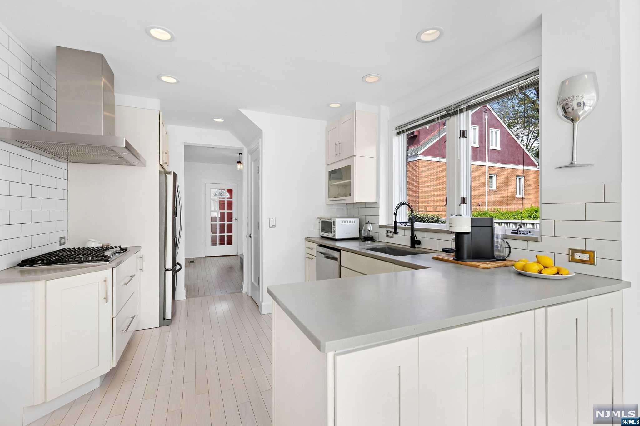 561 Monroe Place