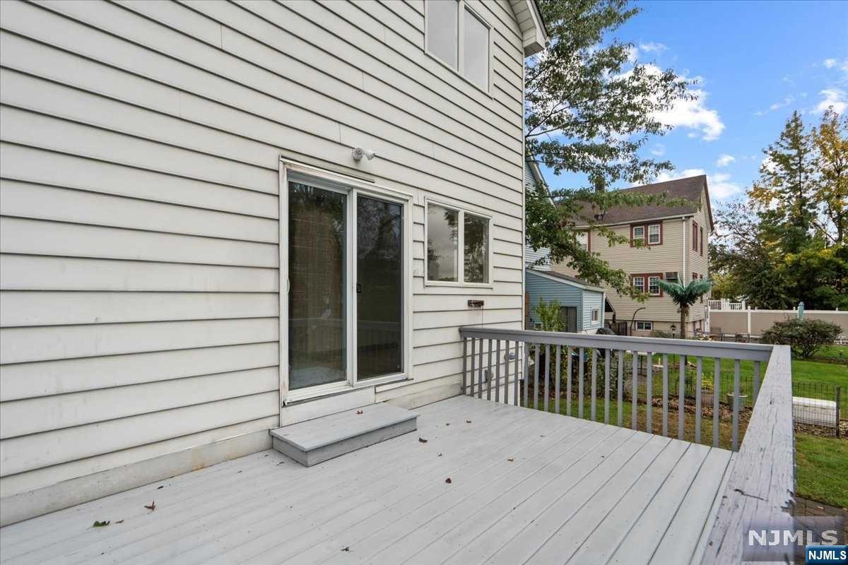 13 Ludwig Street