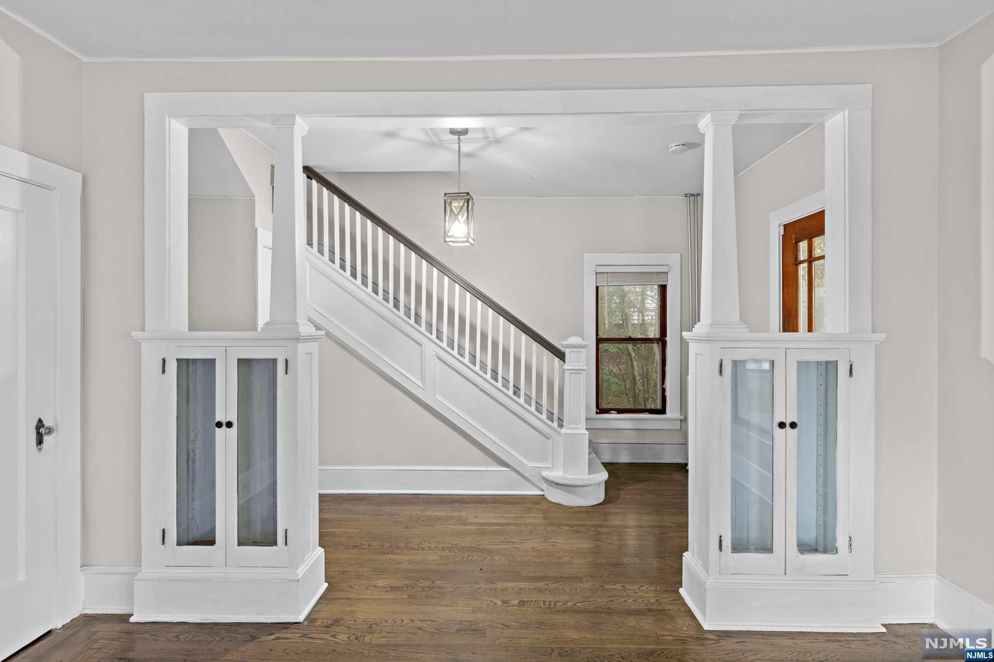 3 Foster Street