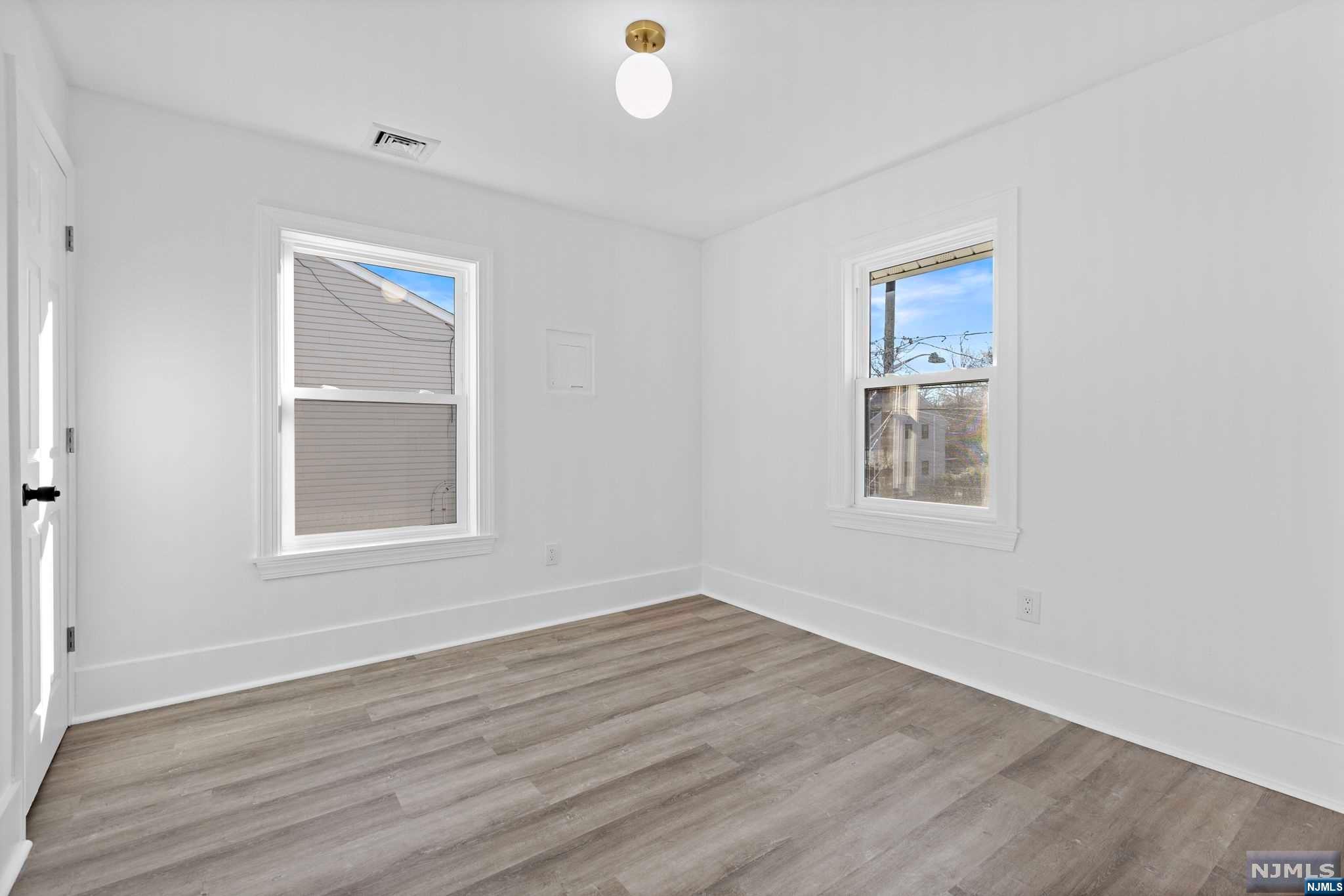 248 Lexington Avenue