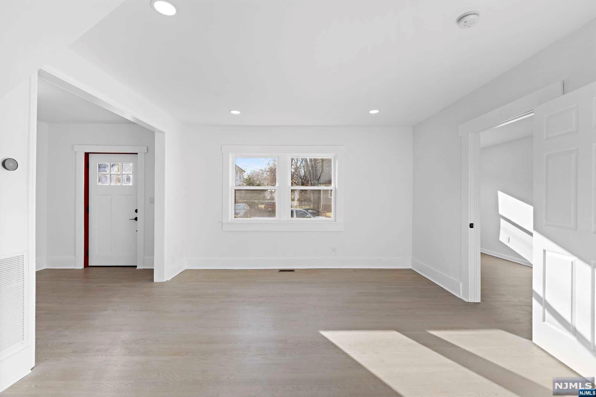248 Lexington Avenue