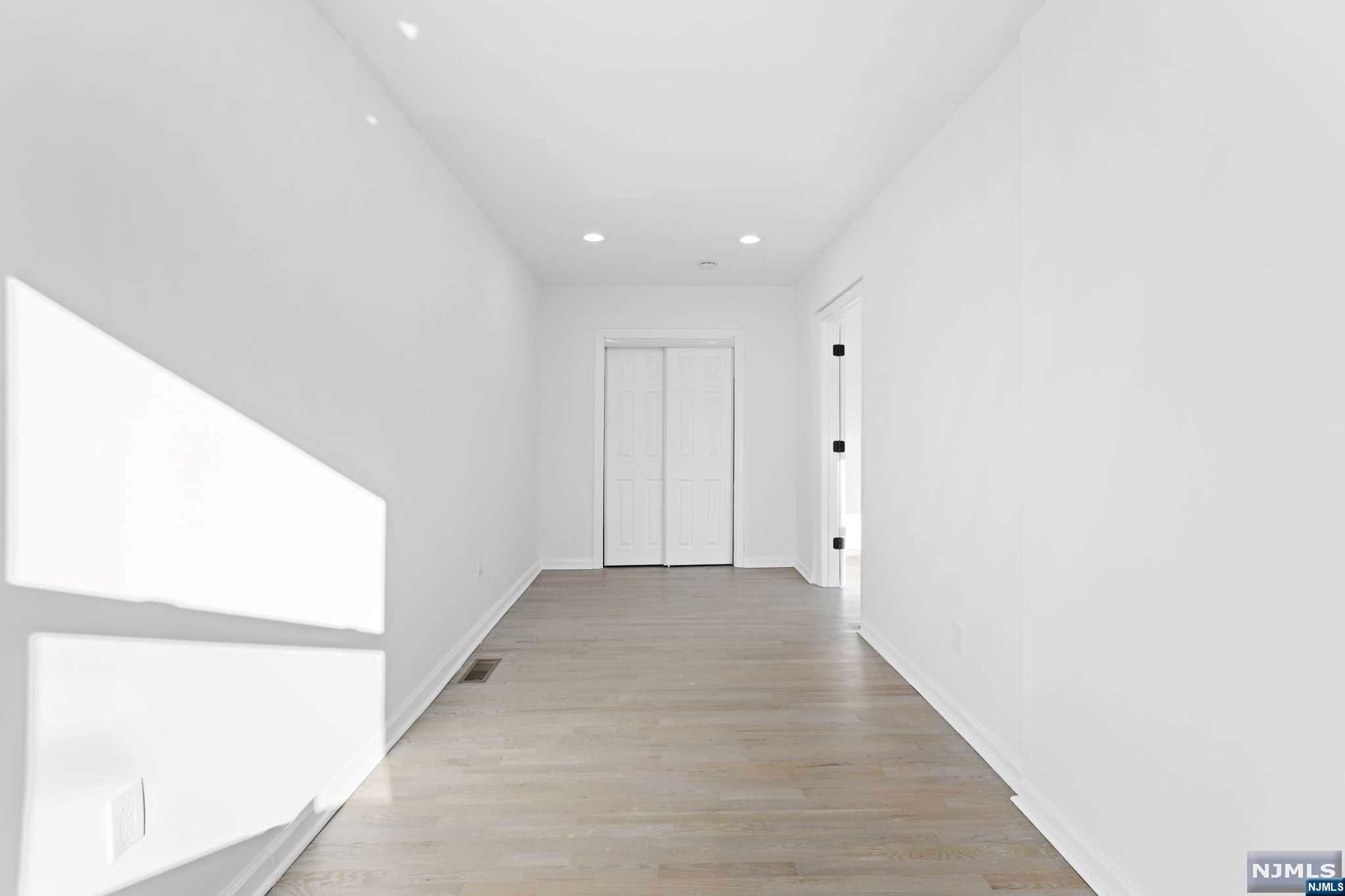 248 Lexington Avenue