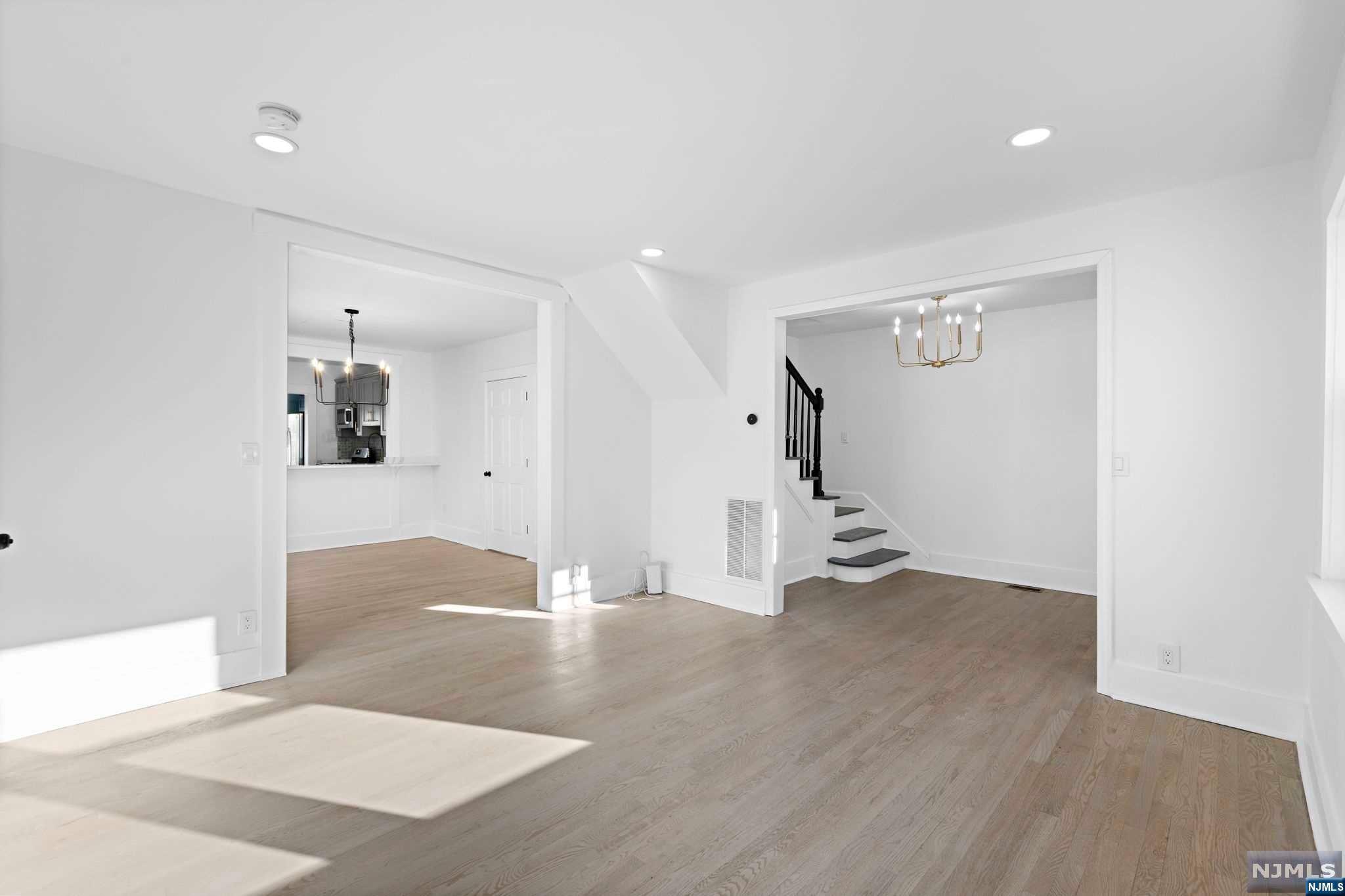 248 Lexington Avenue
