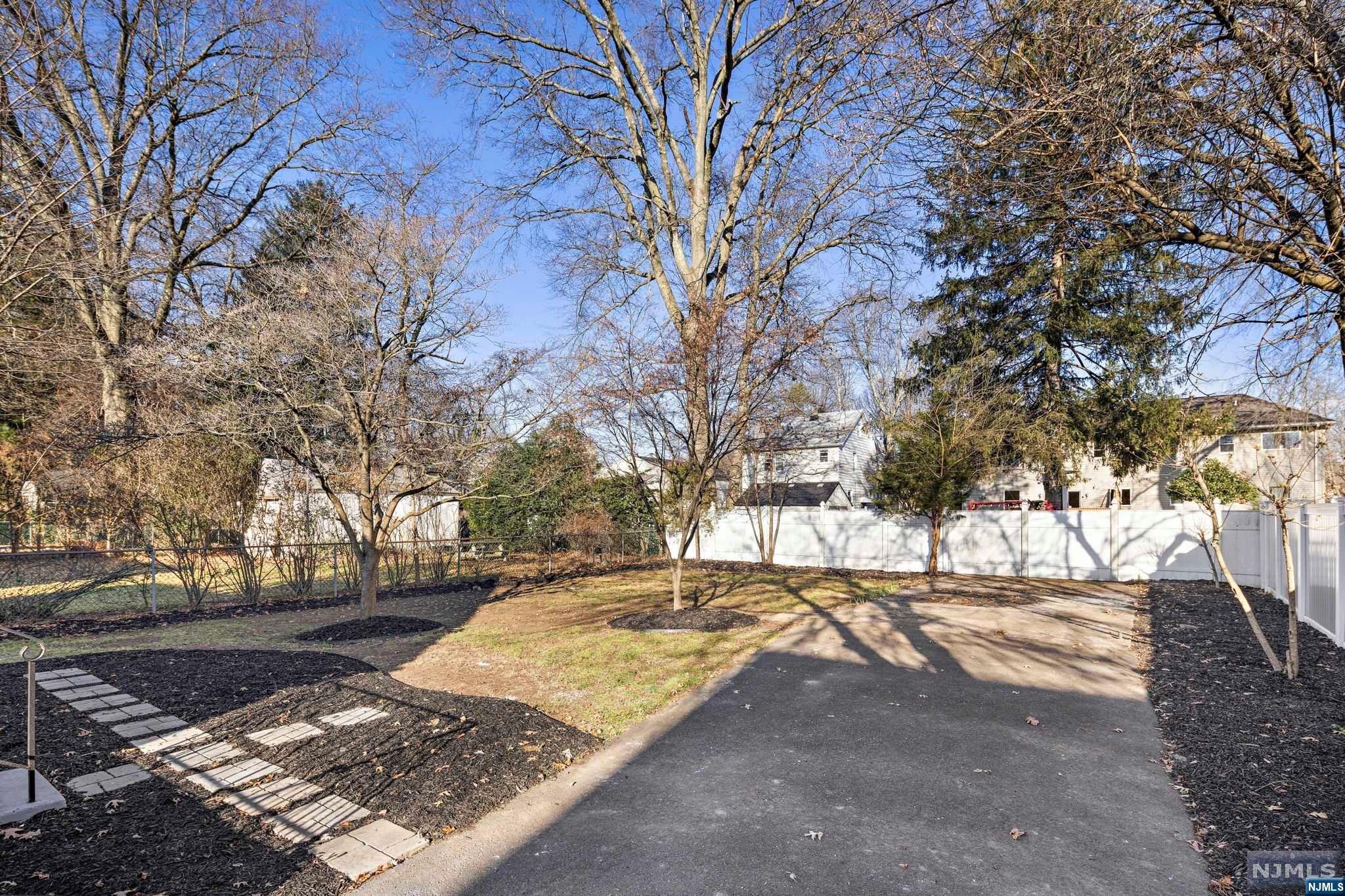 248 Lexington Avenue