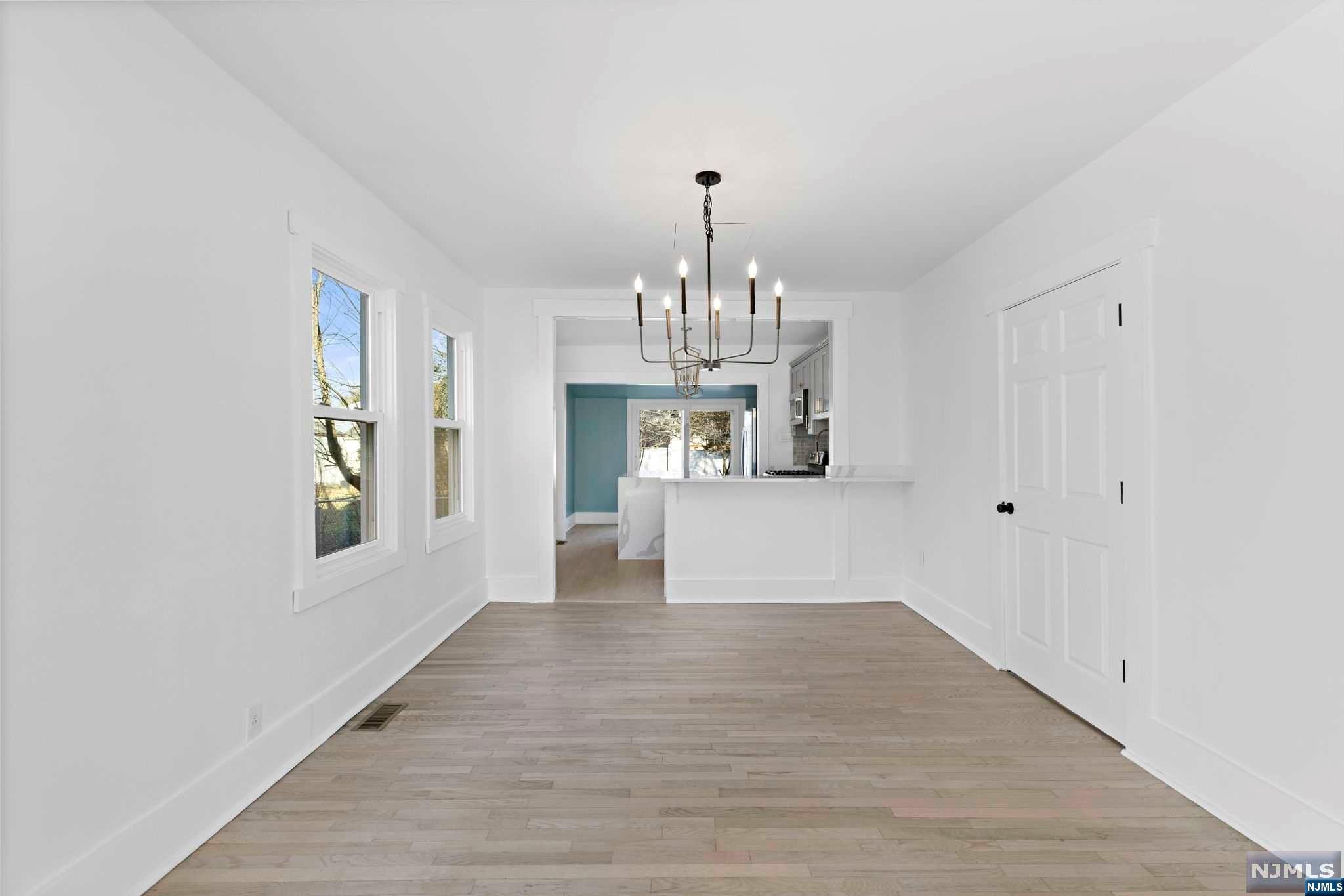 248 Lexington Avenue