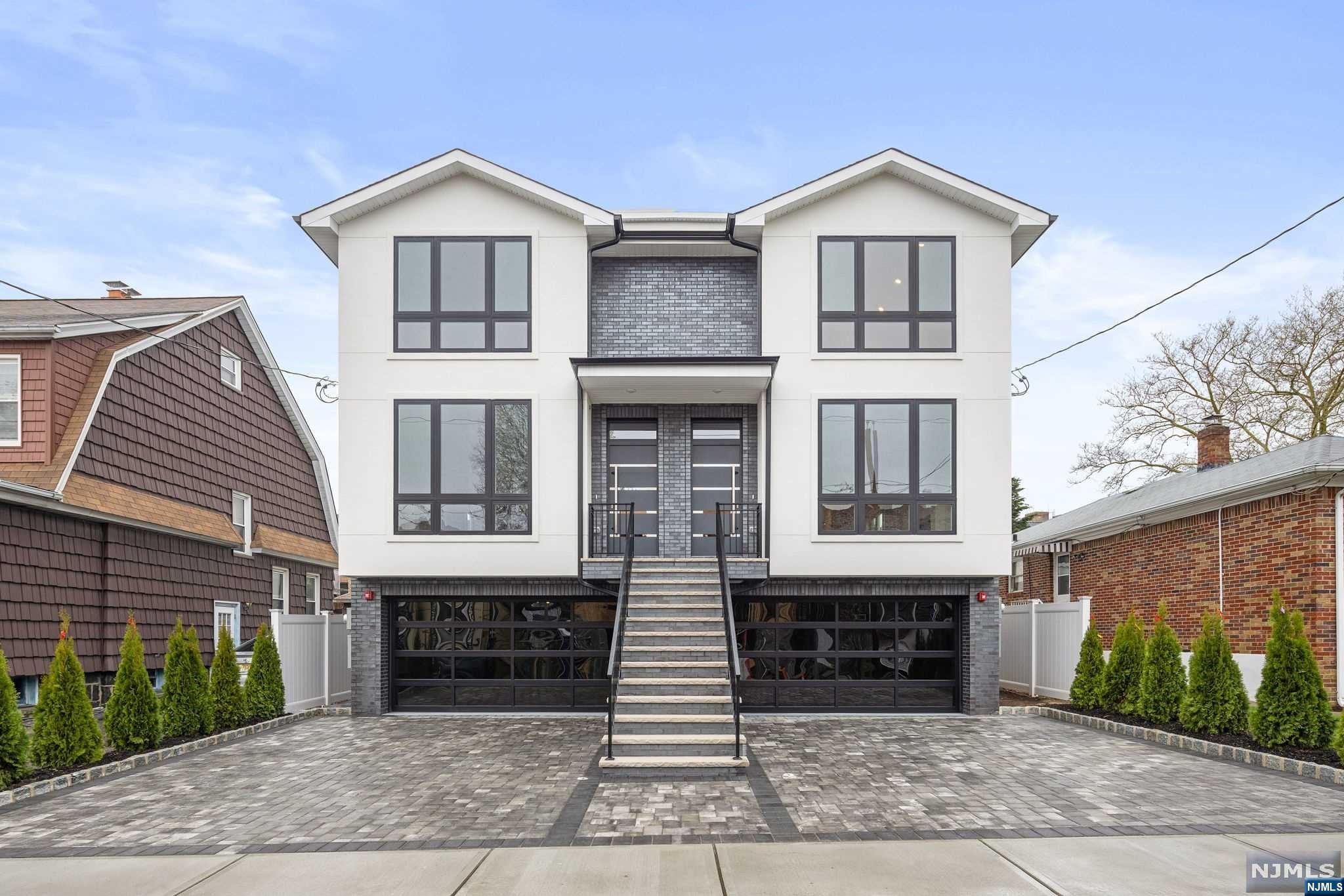92 Crescent Avenue