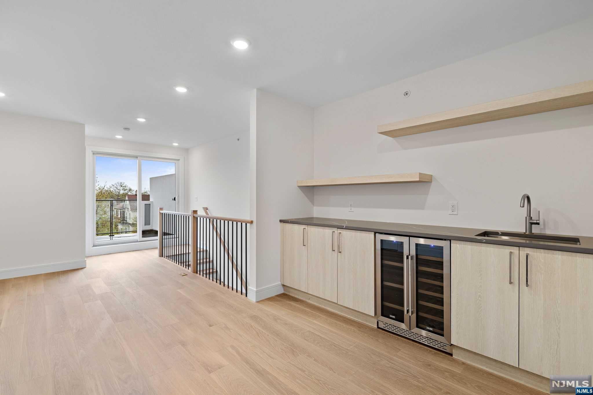 92 Crescent Avenue