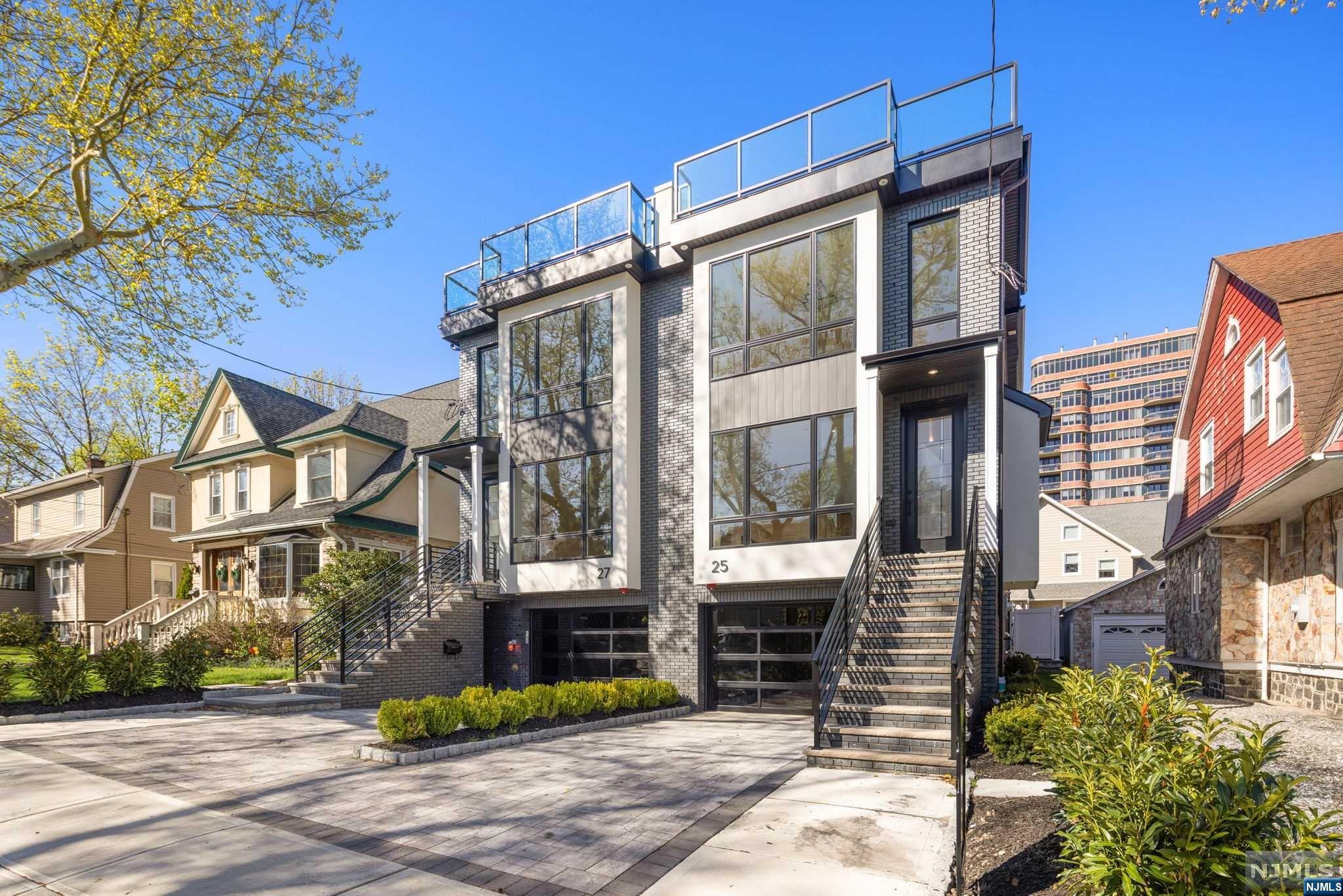 25 Knox Avenue
