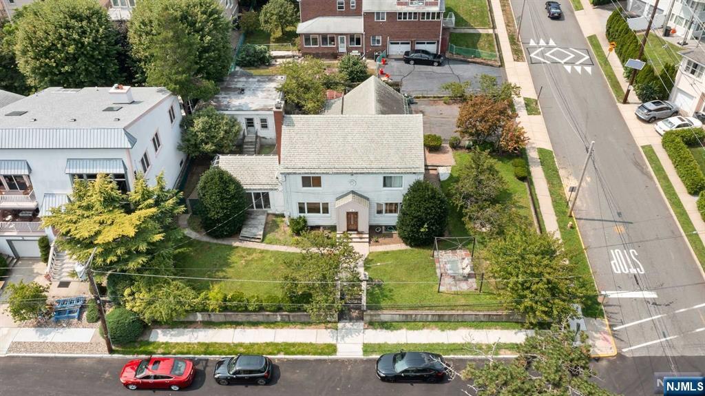 7 Cecelia Avenue