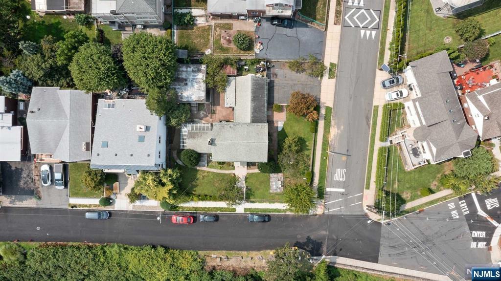 7 Cecelia Avenue