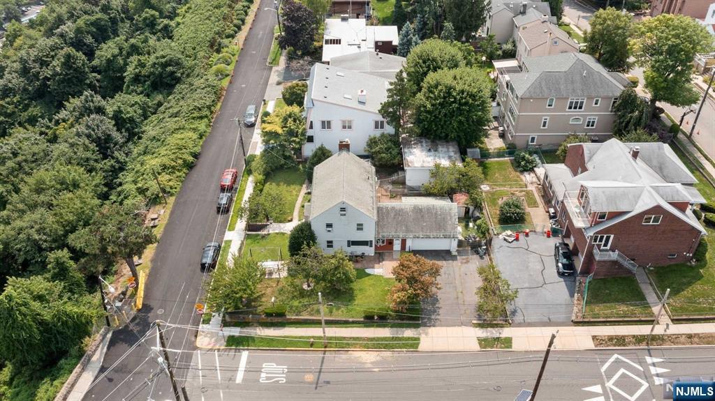 7 Cecelia Avenue